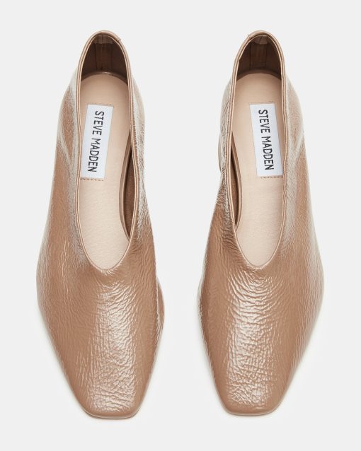 CLAUD CAMEL PATENT LEATHER - Image 4